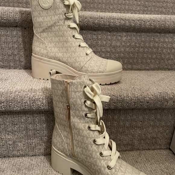 Michael Kors Signature print combat boots - Picture 4 of 4